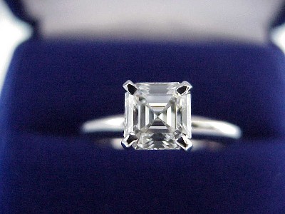  Rings For Princesses with square Stone Diamond